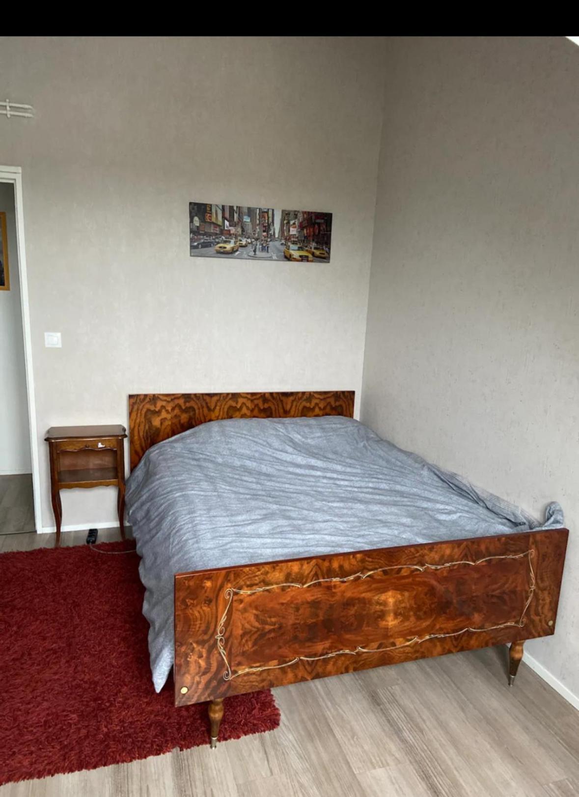 Chambre Privee Angers Exterior photo